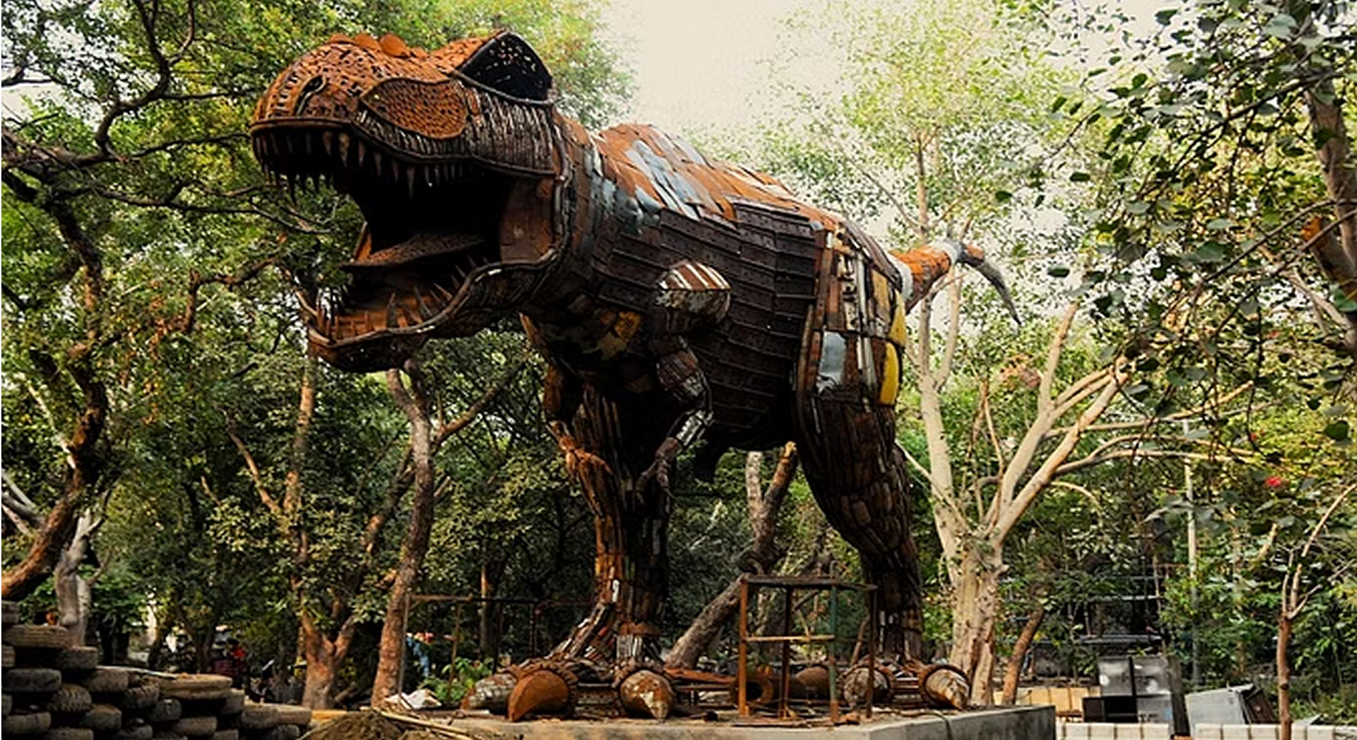 DiDinosaur Park Delhi : पार्क में हिलेगी डायनासोर की पूंछ आंखों से निकलेगी रोशनी जंगल जैसी होगी इसकी बसावट